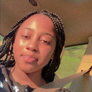 Meet your Posher, Saniyah